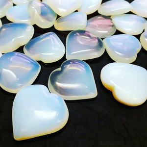 Kinggems พลอยรูปหัวใจโอปอลคริสตัลงานหัตถกรรมหินกึ่งมีค่าสำหรับการทำสมาธิความรักมีสไตล์ล่าสุด - Product Image 3
