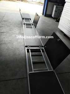 Planche d'échafaudage en aluminium de conception moderne avec dessus en bois et échelle attachée pour des chantiers de construction - Product Image 4