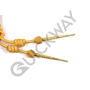 QUICK WAY INDUSTRIES Cordón de hombro decorativo de ala metálica dorada con puntas para uso en trajes ceremoniales - Product Image 1