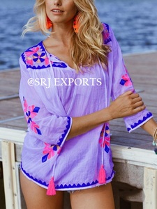 Chemisier Tunique Bohème Tendance pour Femme Col V 6XL Confortable à Motif Floral Manches 3/4 Décoration en Dentelle Élégante avec Nœud à Pompons 100% Coton - Product Image 2