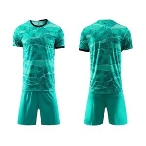 Maillots de football personnalisés de dernière génération - 100% polyester respirant, couleurs personnalisées, ensembles de noms d'équipe - Product Image 1