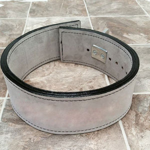 Ceinture de musculation Ying Wears & Gears en cuir de vachette de 10 mm d'épaisseur, antidérapante, avec boucle à levier de 8 cm, équipement de sécurité pour la musculation et la remise en forme - Product Image 5
