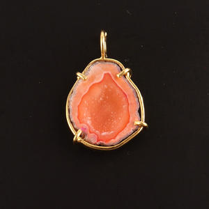 Pendentif druzy en forme de géode naturelle, plaqué or, fait à la main, véritable pierre précieuse, pendentif en métal en laiton pour chaîne - Product Image 6