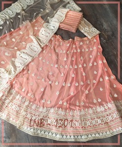 Lhenga Choli — éclaire de créateur, Collection Exclusive 2021, mariage indien Lehenga, lustre - Product Image 4