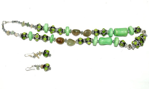 Grossiste en colliers de mode en jade vert : Collier de mode en jade vert à vendre - Product Image 2