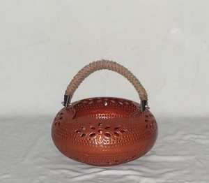 Premium créatif chaud métal suspendu lanterne décoration de la maison à la main bougeoir décor de noël Miniature décor à la maison lanterne - Product Image 6