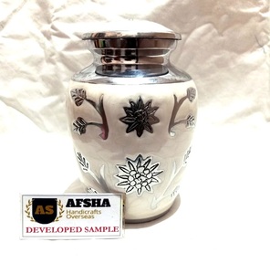 Urna de Metal con grabado de mariposa rosa para adultos, urna de cremación de cenizas funerarias, de latón/aluminio, estilo americano/europeo - Product Image 4