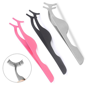 Jeu de pinces à épiler inclinées en acier inoxydable durable avec logo personnalisé outil applicateur de cils pointus outil de beauté testé à la main - Product Image 1