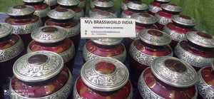 URNA DE CREMACIÓN DE LATÓN ROJO de alta calidad de Brassworld India Funeral de metal de estilo americano para adultos - Product Image 4