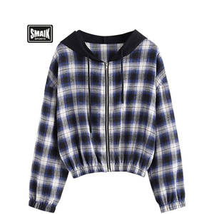 ชุดเซ็ทลำลองสำหรับผู้หญิง ออกแบบเองได้ ผ้าฝ้าย มีฮู้ด เสื้อครอปท็อปและกางเกงจ็อกเกอร์ 2 ชิ้น ชุดกีฬาถักนิตติ้ง สไตล์ลำลองพิมพ์ลาย สำหรับฤดูหนาว - Product Image 3