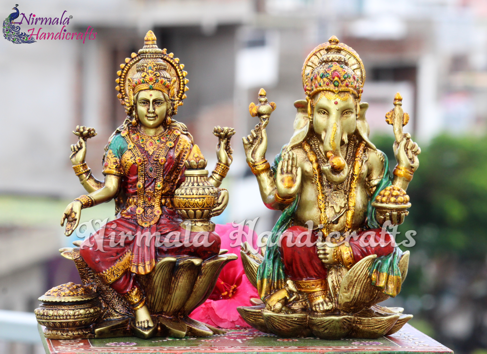 เช่นเดียวกับภาพ