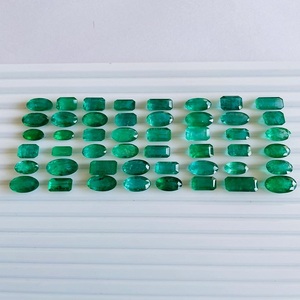 มรกตธรรมชาติสีเขียวตัดอัญมณีหลวมมีใบรับรอง IGI - Product Image 2