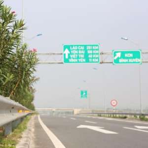 Highway Guardrail/Expressway Guardrail /Crash Barrier from Vietnam Good quality for transportation Roadway Highway Expressway - Product Image 1