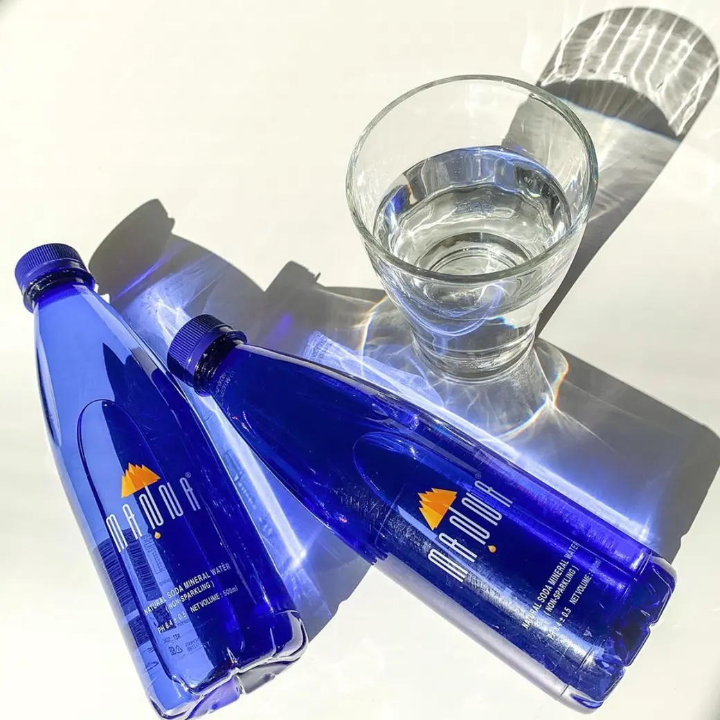थोक क्षारीय ज्वालामुखी प्राकृतिक MANNA खनिज पानी 355ml नीले प्रीमियम बोतल