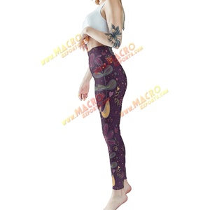 Muestra Gratis: Leggings de Yoga Ecológicos de Cintura Alta con Efecto Levanta Glúteos, Rojos, con Tejido de Punto Transpirable AND1 de 240 g/m² para Deportes - Product Image 3