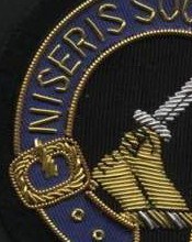 Écusson d'épée fait à la main de qualité supérieure avec logo personnalisé, insigne en tissu brodé, paillettes, tissu à coudre à prix économique - Product Image 4