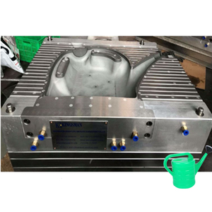 OEM plastic garden plastic watering pots watering can mold