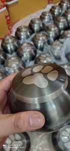 Urne funéraire/cinéraire simple en laiton gris anthracite pour animaux de compagnie, fournitures funéraires, style américain Brassworld India - Product Image 2