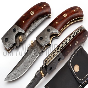 Couteau pliant artisanal en acier Damas avec étui en cuir (smk1244) - Product Image 2