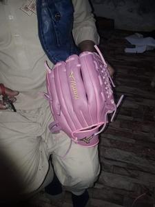 Guantes Deportivos de Béisbol y Sóftbol Hechos a Medida en Pakistán, de Cuero Vacuno, para Infield, Outfield, Primera Base y Receptor - Product Image 3