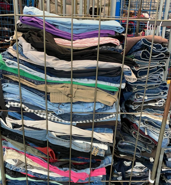 ITALIAN SECOND HAND  COTTON TEENAGER TROUSERS WHOLESALE  USED CLOTHES