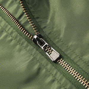 แจ็คเก็ตบอมเบอร์กันลมคุณภาพสูงสำหรับผู้ชายใส่กลางแจ้ง ไซส์ใหญ่ ปิดด้วยซิป ผ้าฟอกสี ซับในสีส้ม-ขายส่ง - Product Image 4