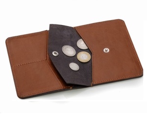 Cartera corta delgada marrón de cuero genuino de alta calidad duradera RFID con cierre abierto para hombre - Product Image 1