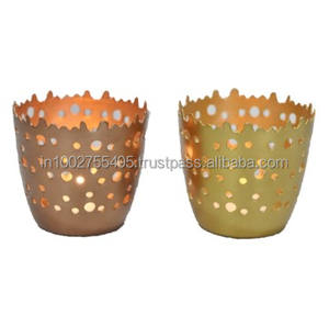 Portavelas y Faroles de Hierro Hechos a Mano con Diseño Único para Decoración del Hogar, Portavelas para Cena Navideña, Marca IHA - Product Image 1