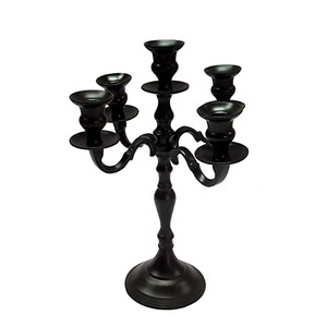 Chandelier élégant en aluminium blanc antique à 4 bras pour bougies coniques, support de décoration pour la maison - Product Image 4
