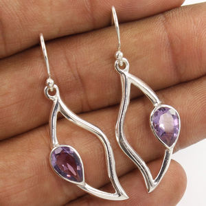 Magnifiques boucles d'oreilles améthyste violette fabriquées à partir de boucles d'oreilles en argent sterling massif 925 Lovely Dangle Gift For Women And Girls Jewelry - Product Image 1