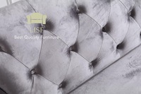 Canapé Chesterfield Moderne en Promotion avec Structure en Bois Massif et Design Capitonnée pour Salon, Appartement et Atelier