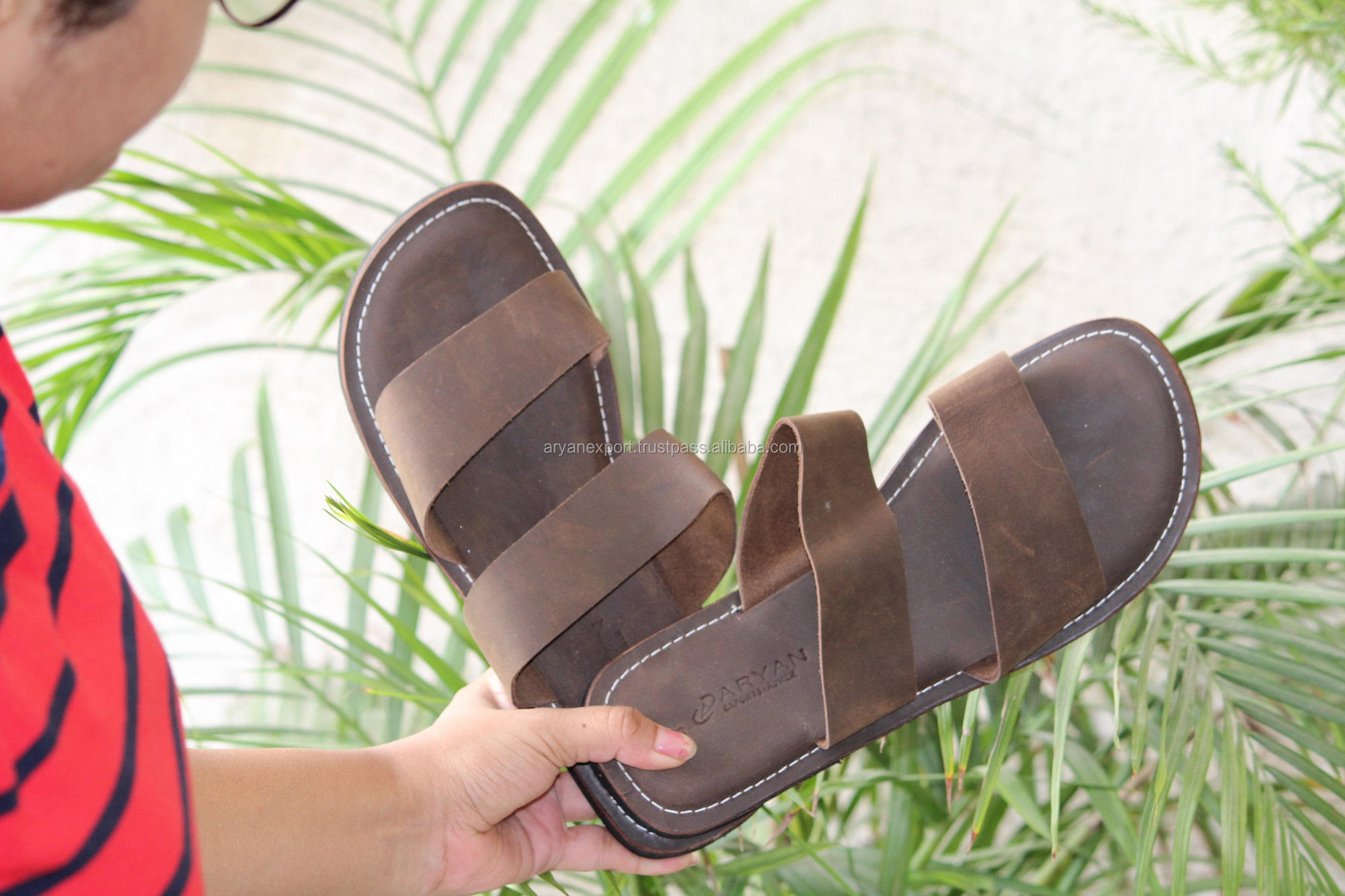 สีน้ำตาล