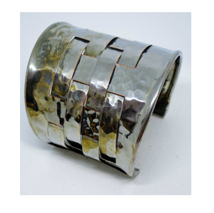 2025 Oregon 3mm Shiny everyday jewelry women Christmas Polished Gold and Silver Jewelry Embosses Chunky Bracelet Jewelry - Product Image 4