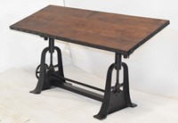 Table de dessin rotative industrielle vintage en bois de pin ancien avec plateau en bois