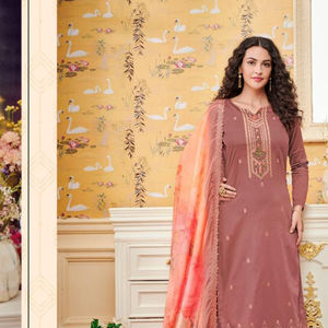 Robe de soirée noire avec pierres, vêtements pour femmes, nouvelle Collection, Style punk jabs, Kurta et Palazzo Dupatta, broderie lourde, 500 - Product Image 1