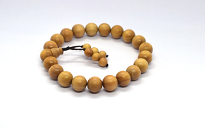 Cuentas de sándalo puro hechas a mano, Mala budista hecha de madera Premium - Product Image 3