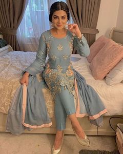 NEW--ELEGANT--EMBROIDERY--ON LONGUE KURTA WITH--PANT----FOR Parti porter-robe avec applications pour la Fête/Mariage = 2021. - Product Image 1