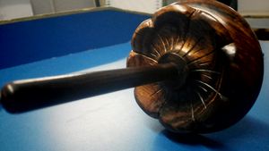 Madera Whorl Drop Spindle fabricante hecho a mano India costura husillo espiral con un gancho de metal y corte para Parque hilo en espiral - Product Image 5