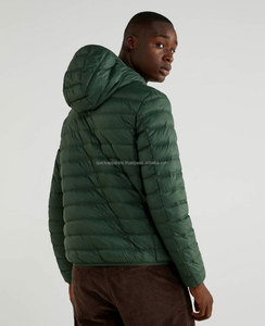 Chaqueta Acolchada para Hombre, Informal, de Invierno, para Exteriores, Juvenil, con Capucha, Transpirable, en Negro, Gris, Blanco y Rojo, Venta al Por Mayor - Product Image 4