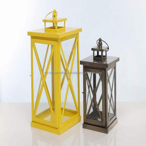 Lanternes en fer en métal jaune et marron pour la décoration de la maison pour les occasions de Pâques - Product Image 1