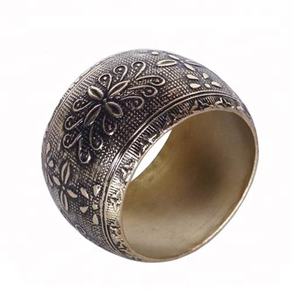 Rond de serviette de concepteur en métal pour la partie caractéristique stockée - Product Image 2