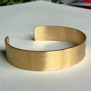 Bracelets de manchette en laiton plaqué or en métal robuste fait à la main Bracelet brut en argent cuivre or couleurs pour les cadeaux de mariage - Product Image 4