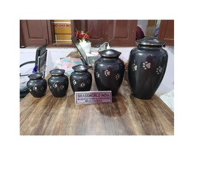 Urne pour animaux de compagnie gris Anthracite avec pattes argentées, fournitures commémoratives brasworld inde - Product Image 2