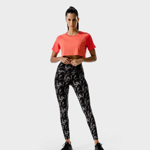 T-shirts pour femmes de conception de mode 100% coton Slim Fit Crop Top en vrac - Product Image 6