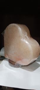 Lampe de sel en matériau organique sculpté en forme de cœur, thème floral, NSLT NSLT-140 - Product Image 5