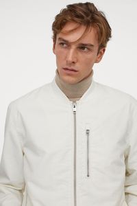 เสื้อแจ็กเก็ตผ้าซอฟต์เชลล์กันลมกันน้ำแบบเรียบง่าย,เสื้อสแปนเด็กซ์สำหรับผู้ชายขายส่งผ้านิ่มสีดำแดงกำหนดได้เอง - Product Image 3