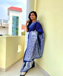 Banarasi Soie Jacquard Saree avec Chemisier Femmes Porter Dames Fête Festival Usage Quotidien Doux Coton Soie Sari En Gros Bas Prix Vêtements - Product Image 2