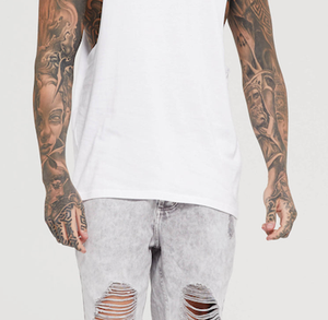 Camiseta sin mangas con estilo para hombre, material de poliéster duradero para un rendimiento atlético óptimo - Product Image 4