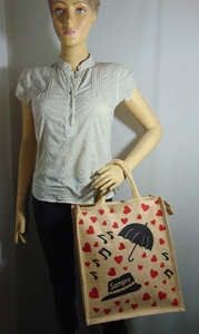 Bolsa de Compras Multiusos de Yute con Estampado Floral Ecológico y Reciclado, Cierre con Cordón (12"L X 14"W X 5"H)-Lowellcraft, Disponible en Stock - Product Image 4