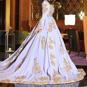 Robe caftan de mariage marocaine élégante avec broderie traditionnelle et design moderne de 2019, parfaite pour les occasions nuptiales et spéciales - Product Image 1